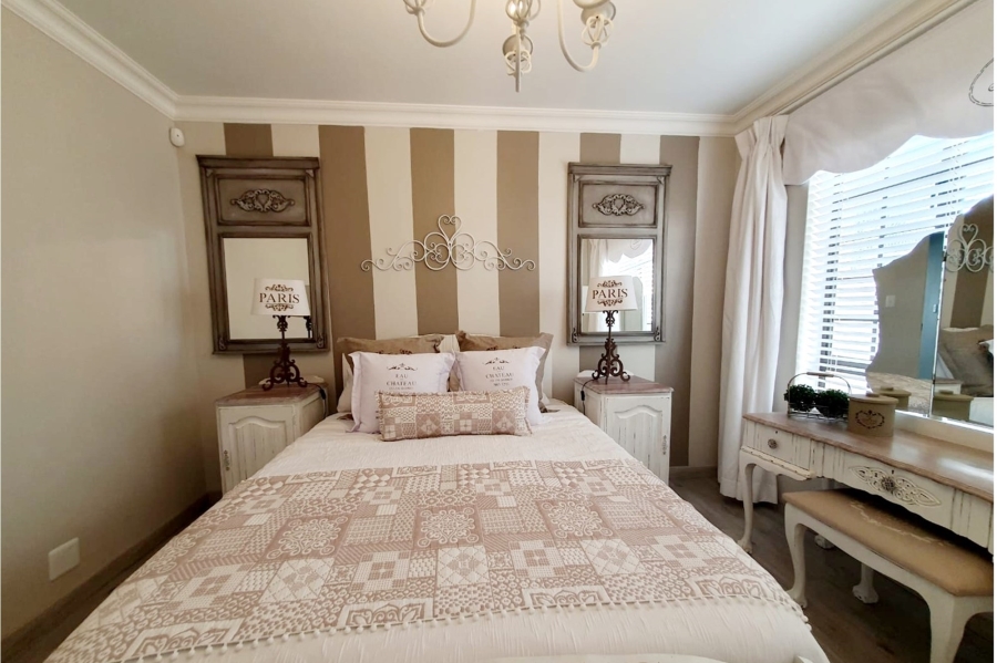 3 Bedroom Property for Sale in Vakansieplaas Western Cape